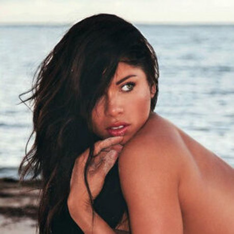 Model Mayhem pornstar exclusive image