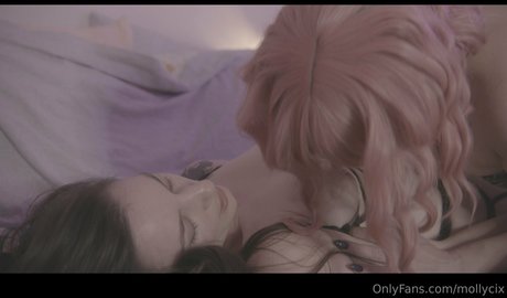 MollyCixx porn model pics