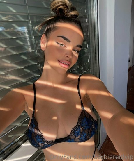 barbiefantasylucy hd model picture