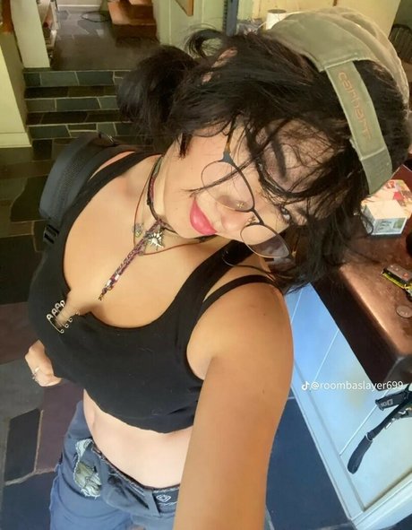 Roombaslayer69 nude actress photo