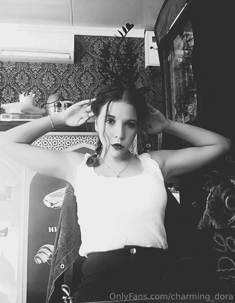 charming dora hd actress gallery