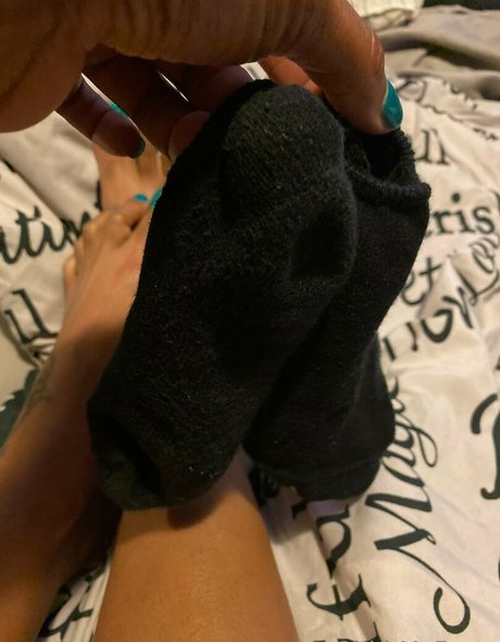 ohhhmyfeetz beautiful model img