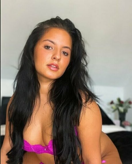 keziwarwick nude actress picture