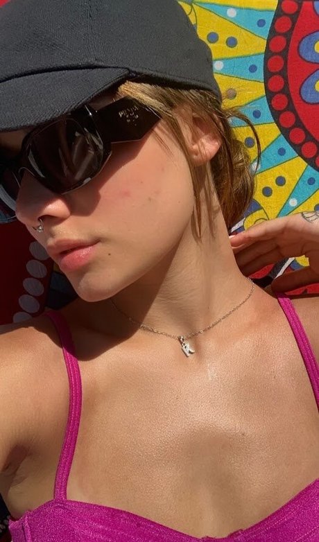 loweasy___ naked actress gallery