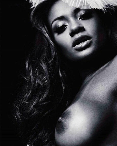 Jaqueline Faria model erotic image