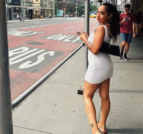 Madwavyy nudes pornstar pic