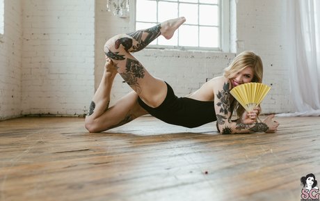 Auric pornstar naked images