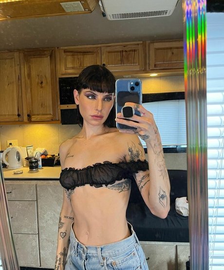 Lilith Czar xxx star photos