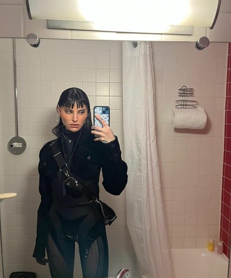 Lilith Czar perfect pornstar galleries