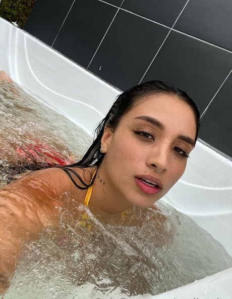 pretty ebony onlyfans beautiful pic