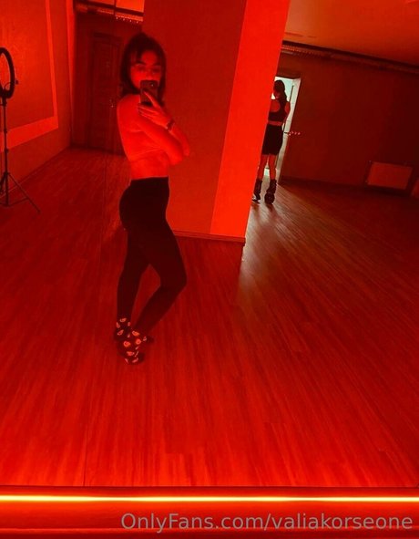 valiawixx top actress image