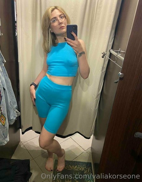 teen handjob onlyfans hot porn gallery