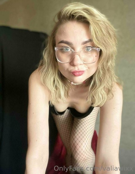 valiawixx actress archive