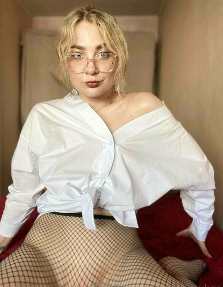 valiawixx free model img