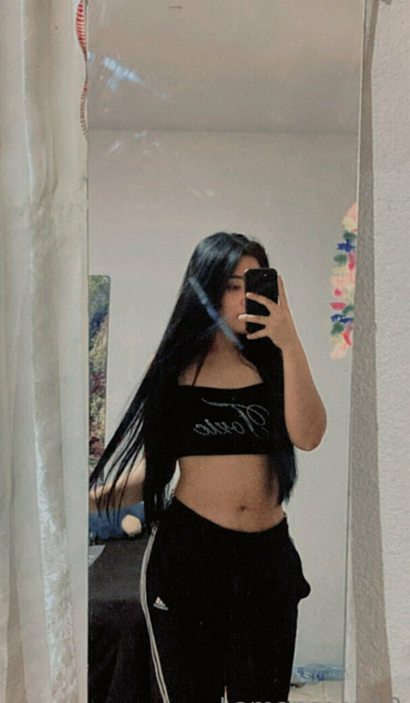 onlyybb pretty pornstar picture