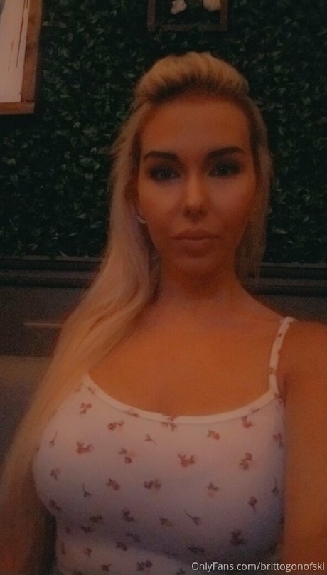 brittogonofski star xxx galleries