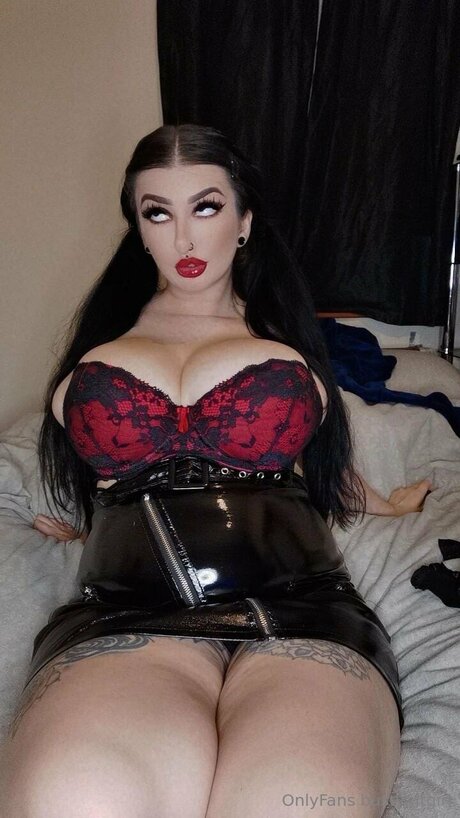 bustyaltgirl adult star picture