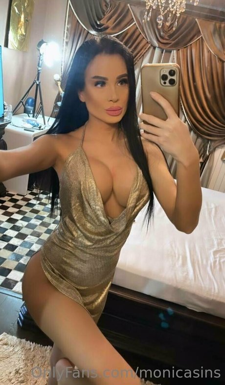 monicasins star free pics