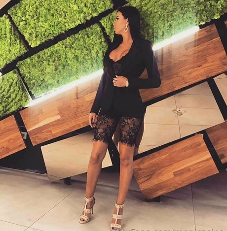 monicasins pretty star img