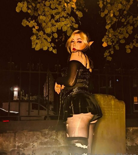 kaz fiona model perfect image