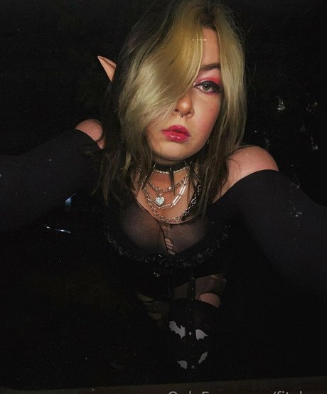 kaz fiona model exclusive pic