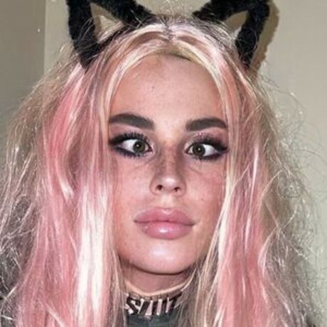 Nikki Lush model hot galleries