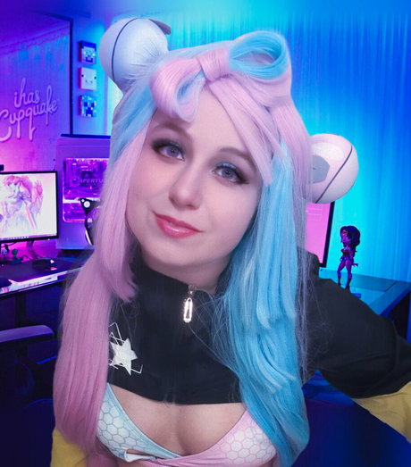 elladonella free free actress pictures