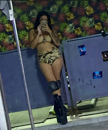 brattyprincess25 xxx pornstar img