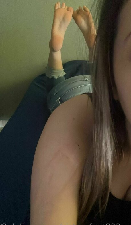 sistersfeet822casual nudes model photos