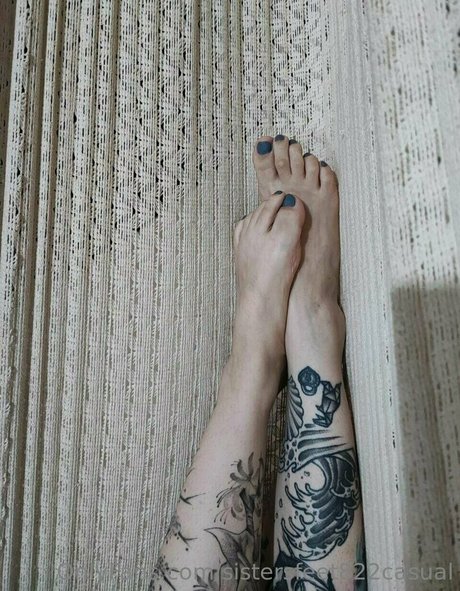 sistersfeet822casual art pornstar image