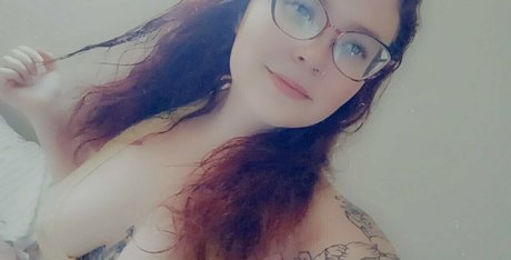 tiny onlyfans nude gallery