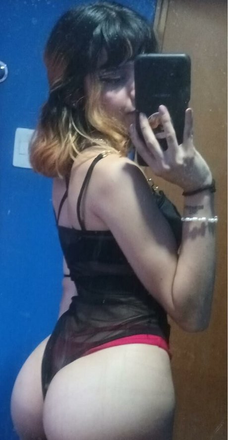 Abbie Marshall naked actress pic