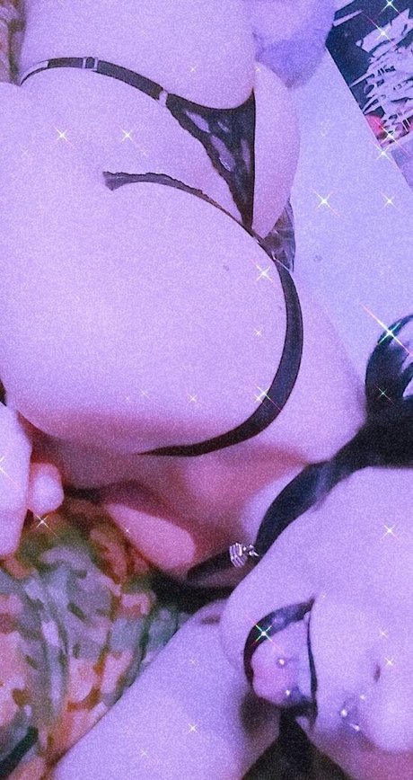 nana p3trova hd model pic