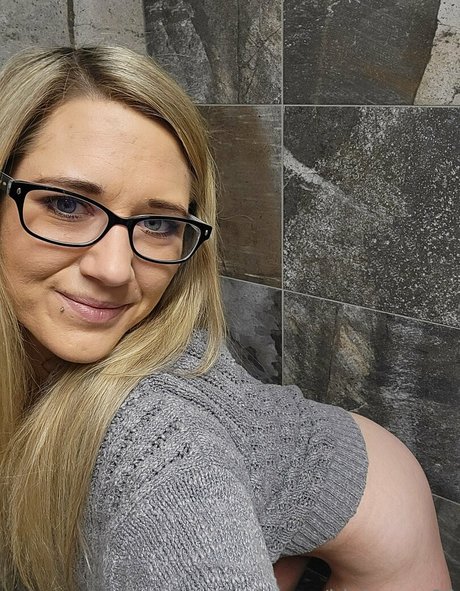 blairsage00 model porn pic