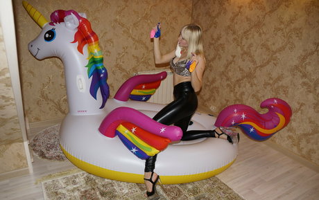 allatexa art actress pics