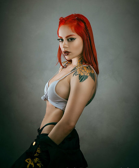 satinfree erotic star pic