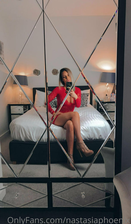 nastasiaphoenix naked actress pics