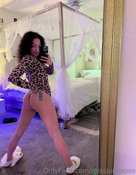 aaliyahcruz00 naked pornstar archive