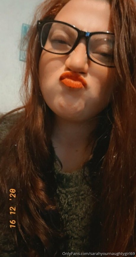 sarahyournaughtygirl69 hd model pics