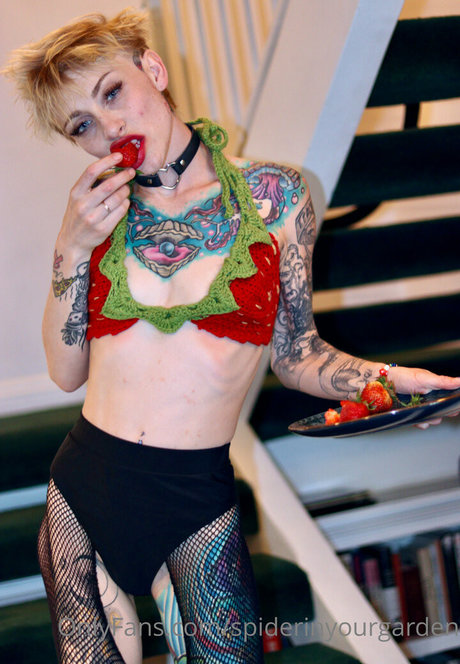 spiderinyourgarden model nudes pic