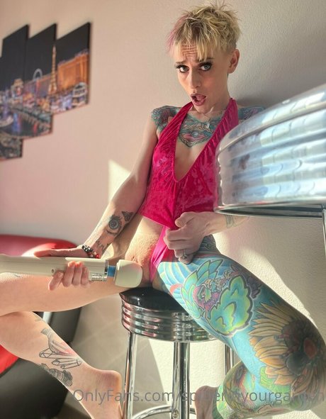 spiderinyourgarden hd star image