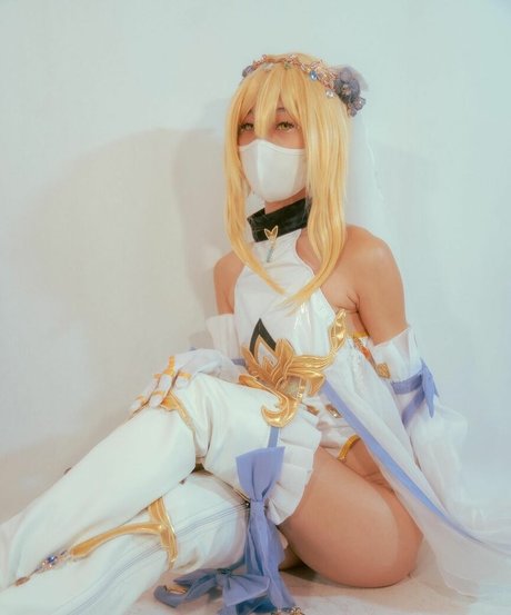 Yawarakai Luna star pic