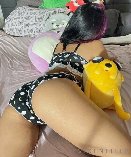 thevixenfiless adult model img