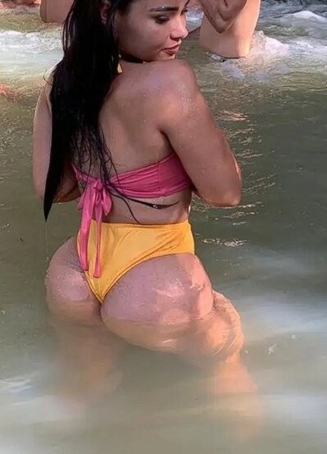 Ana Mira hd pornstar img