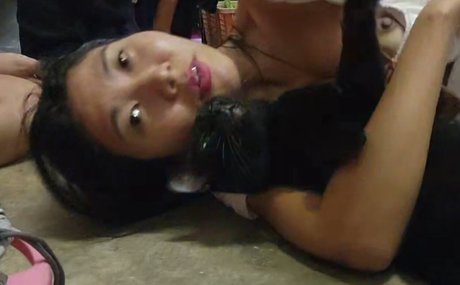 Apichy nice model pic