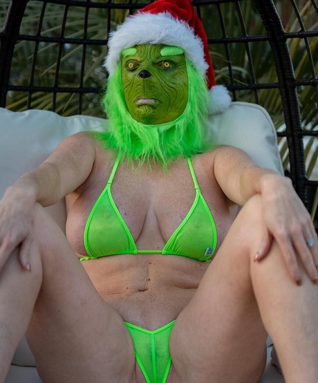 patty b bikini exclusive actress photos