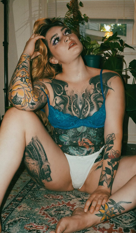 aurorawestx nudes model pics