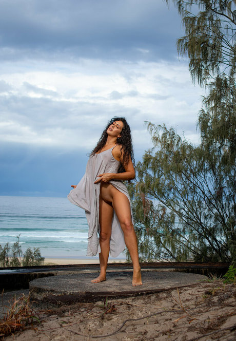 liquidlace sex model image