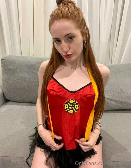 hazelluz xxx pornstar pic