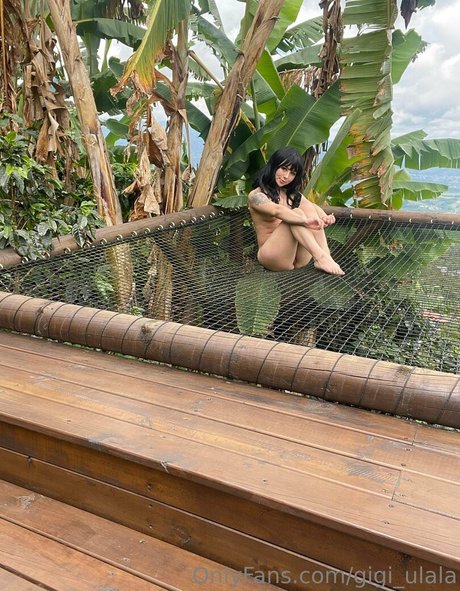 itspixie model top pictures